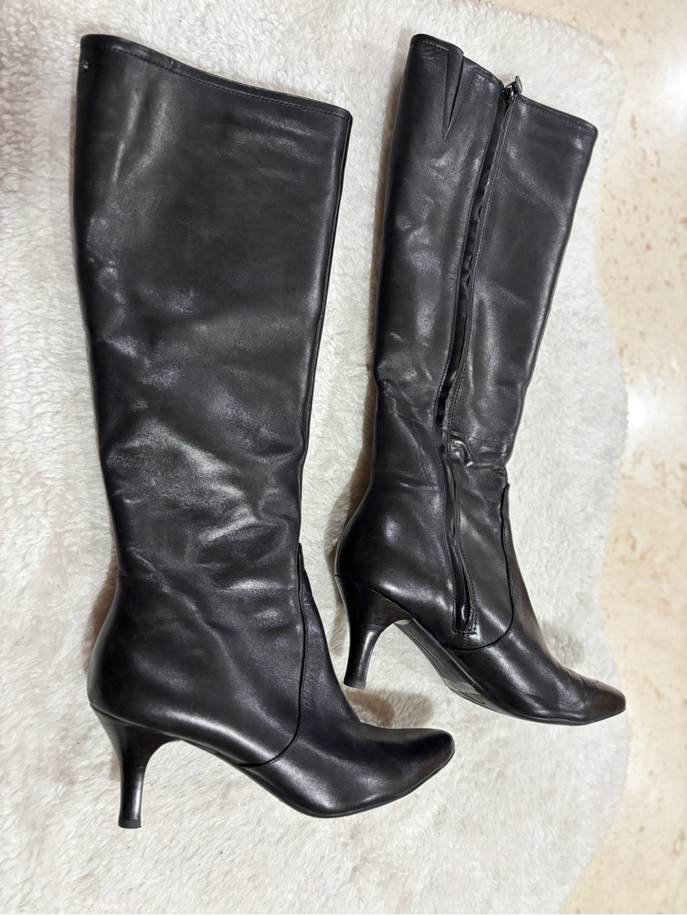 Rockport Black Knee-High Pointed Toe Leather Heeled Boots - Picture 2 of 13